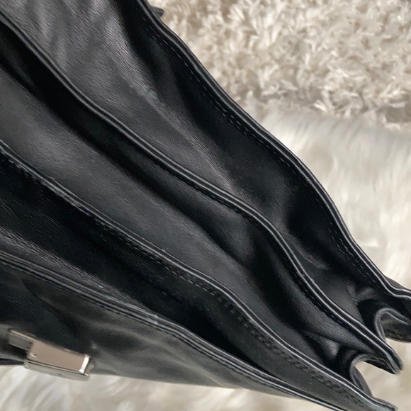 El portal black leather briefcase 💼 - Picture 8 of 9